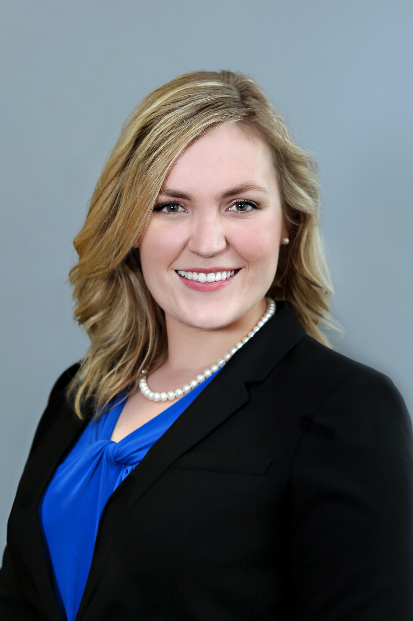 Holly VandeHoef - Private Bank in Denver, CO